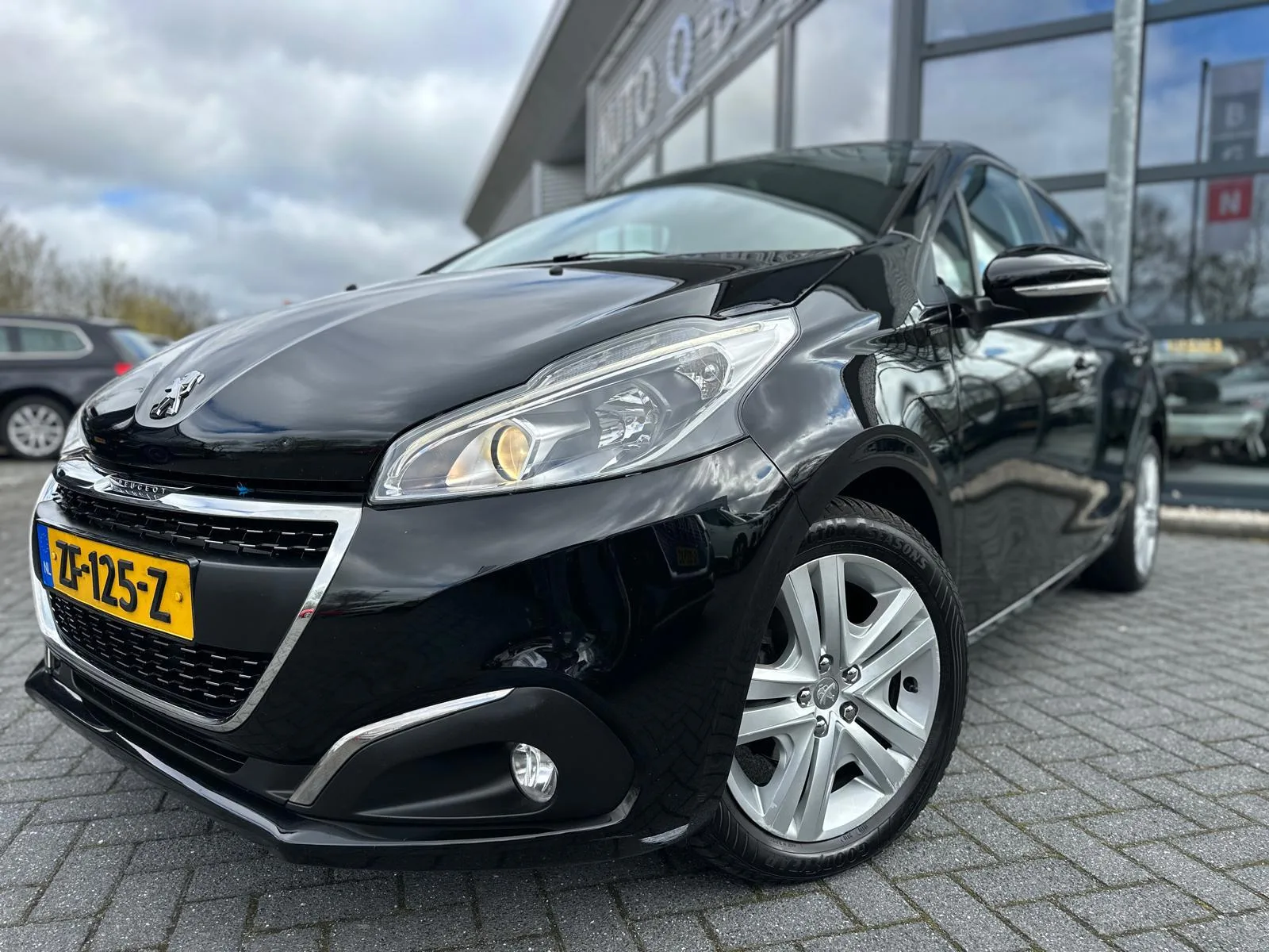Peugeot 208 (2019) — foto 1
