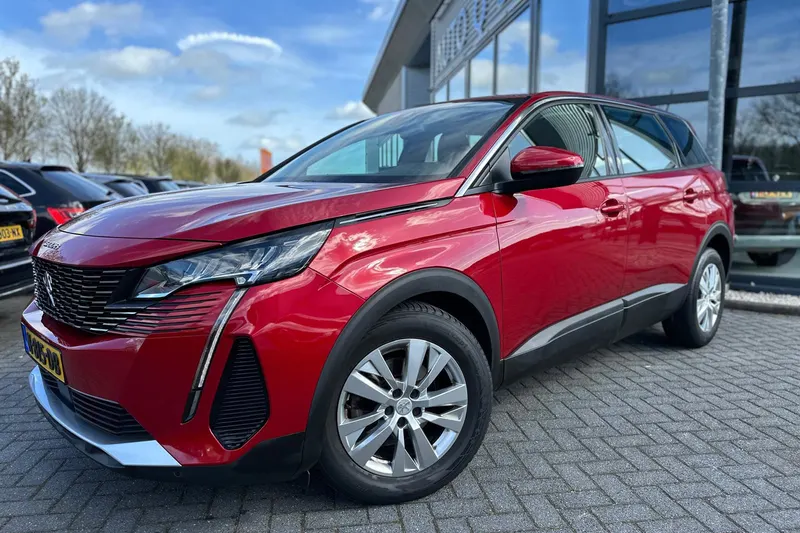 Peugeot 5008 (2021)