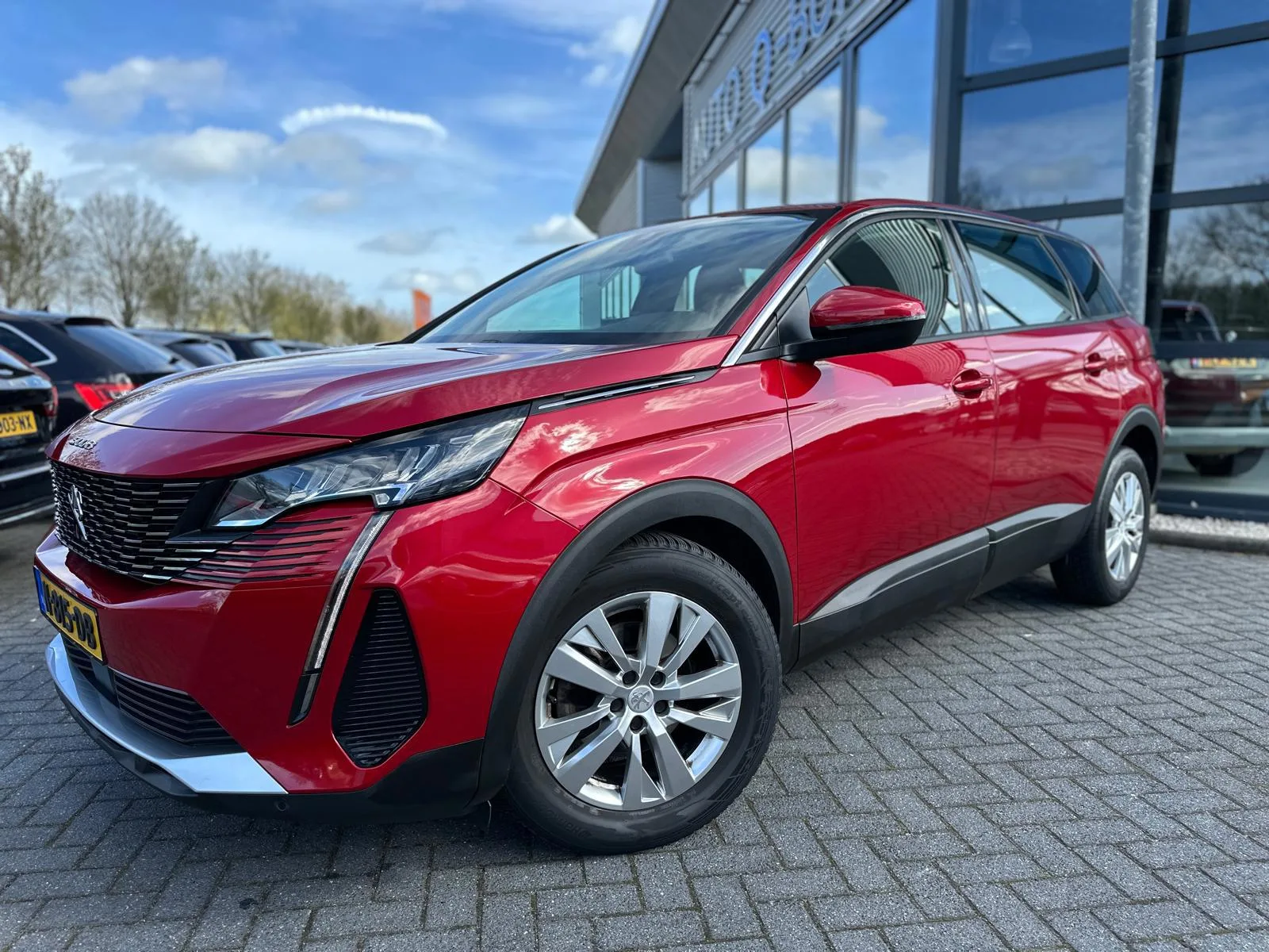 Peugeot 5008 (2021) — foto 1