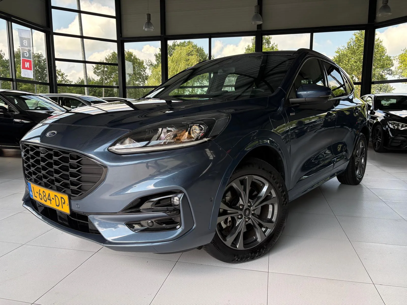 Ford Kuga (2021) — foto 1