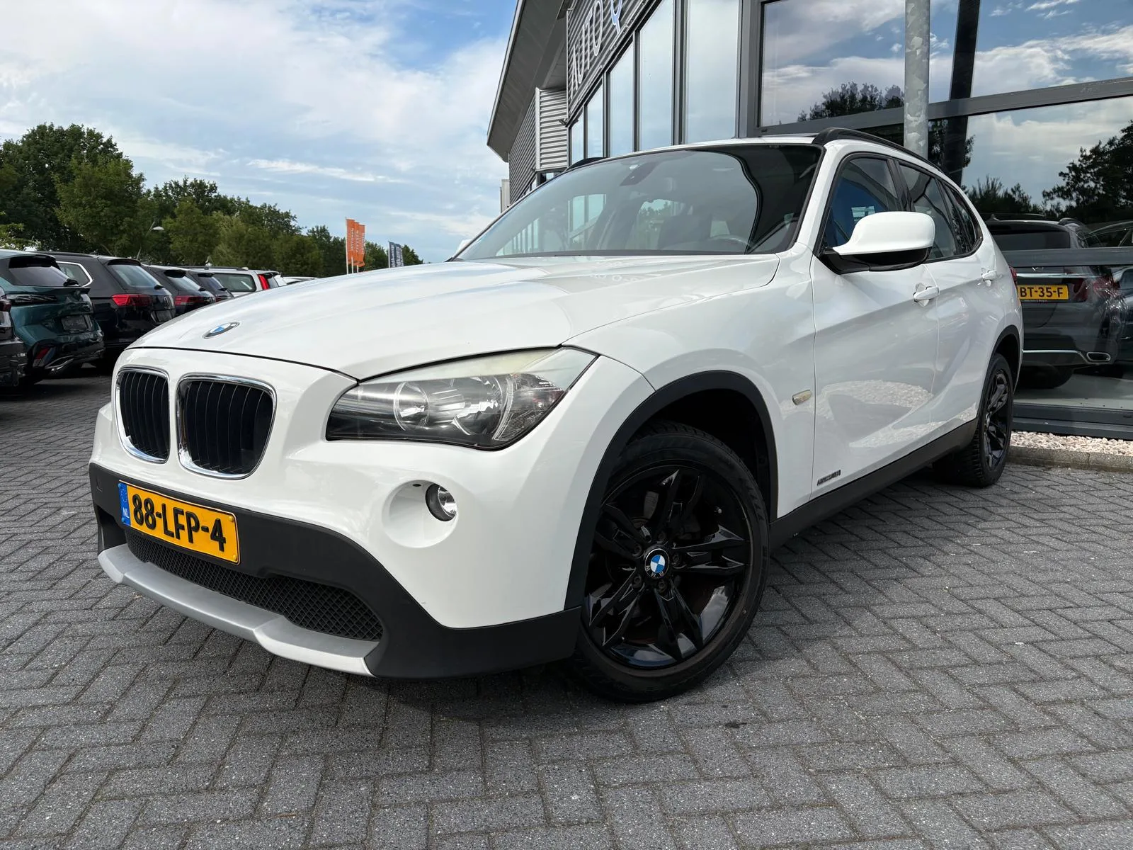BMW X1 (2010) — foto 1
