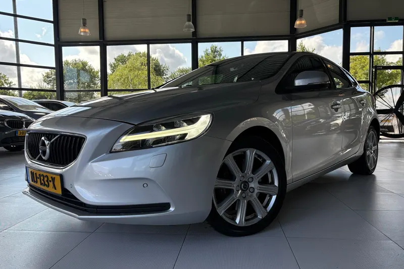 Volvo V40 (2017)