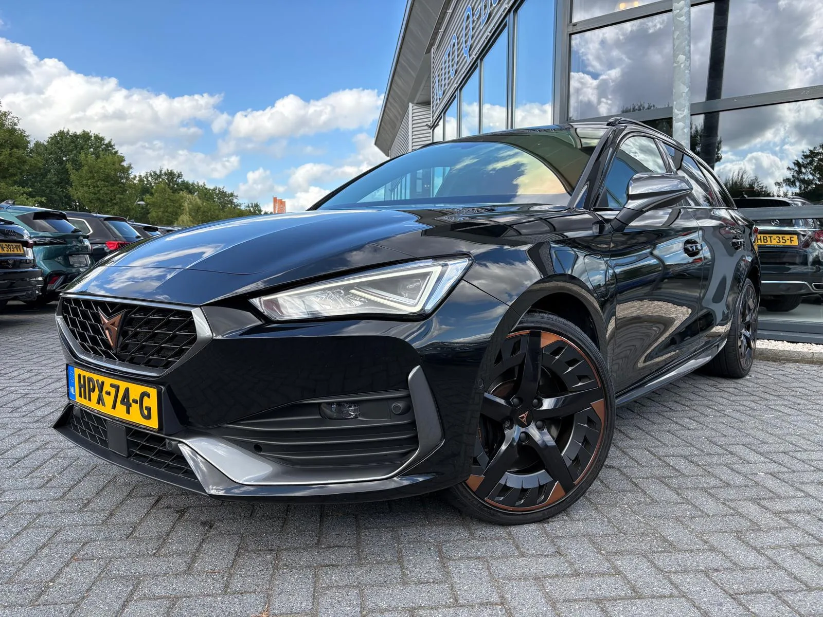 CUPRA Leon Sportstourer (2021) — foto 1