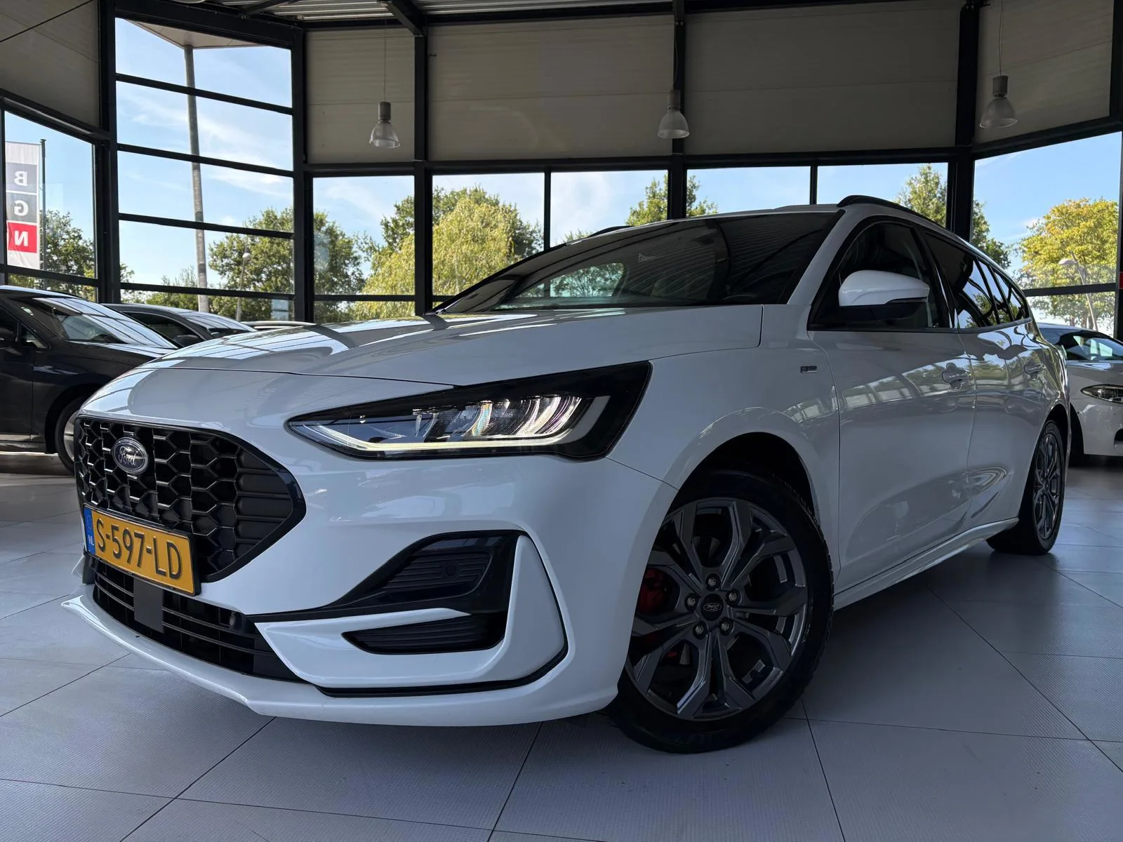 Ford Focus (2023) — foto 1