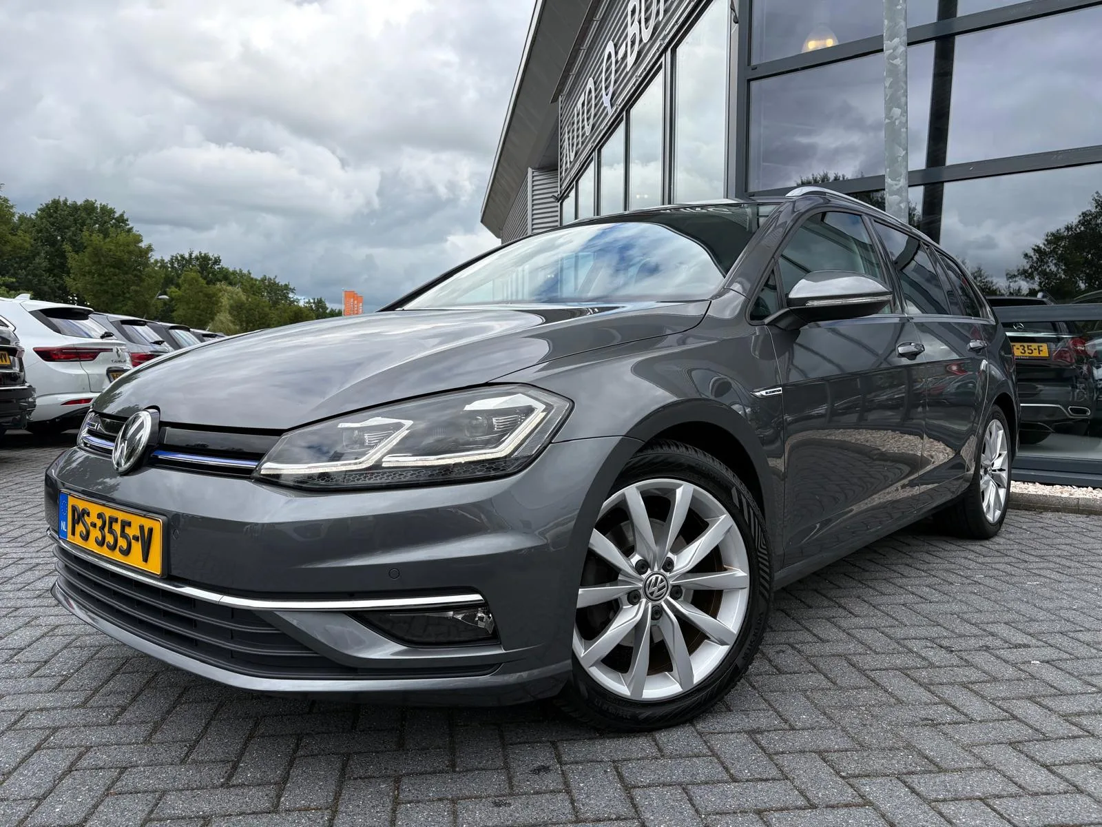 Volkswagen Golf (2017) — foto 1