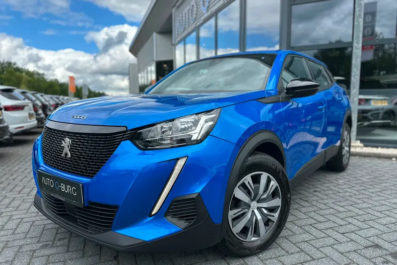 Peugeot 2008 (2023)