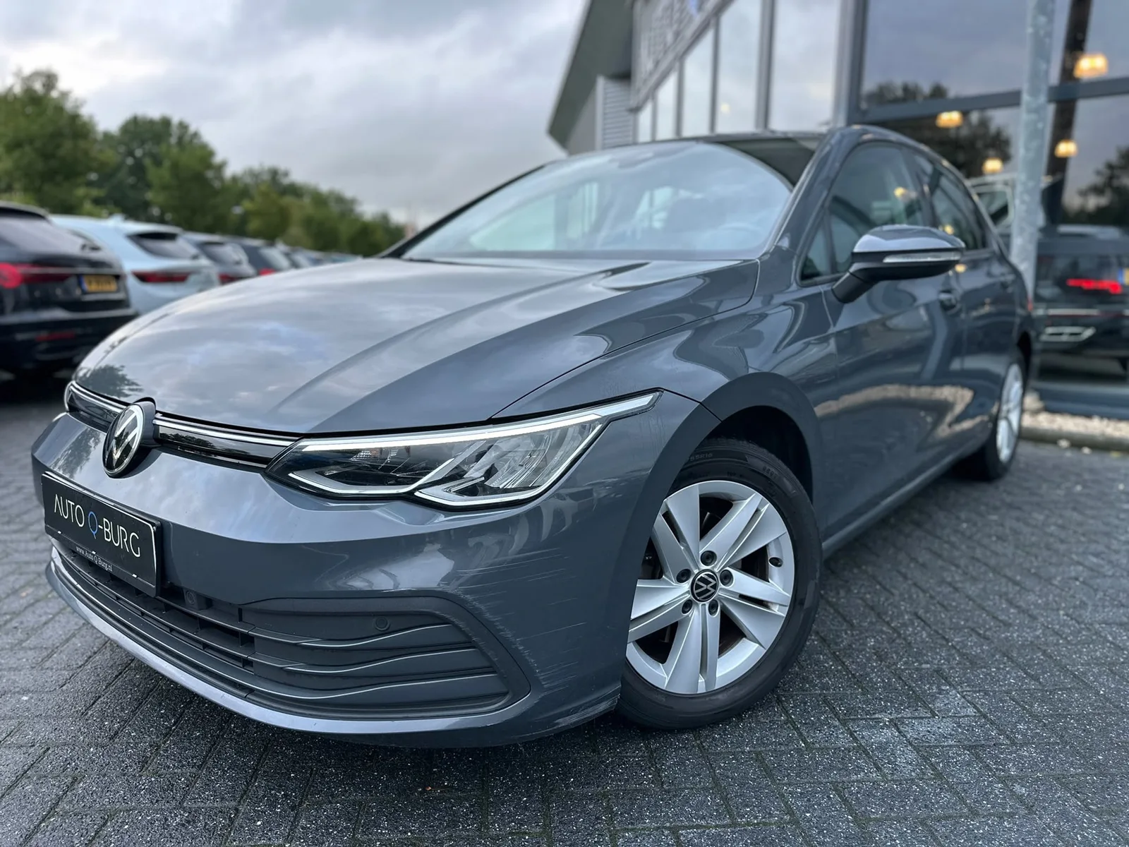 Volkswagen Golf (2021) — foto 1