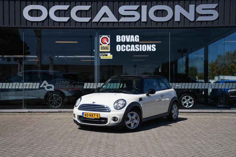 MINI One (2010)