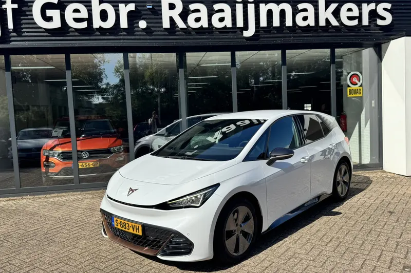 CUPRA Born (2023)