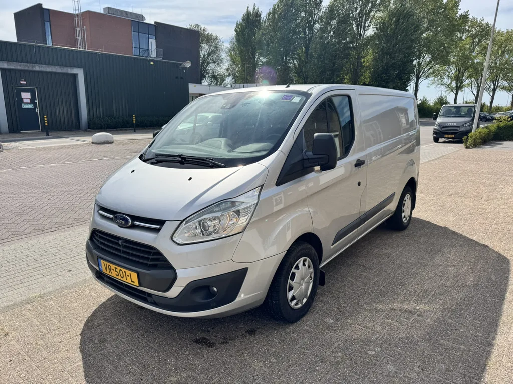 Ford Transit Custom (2015) — foto 1