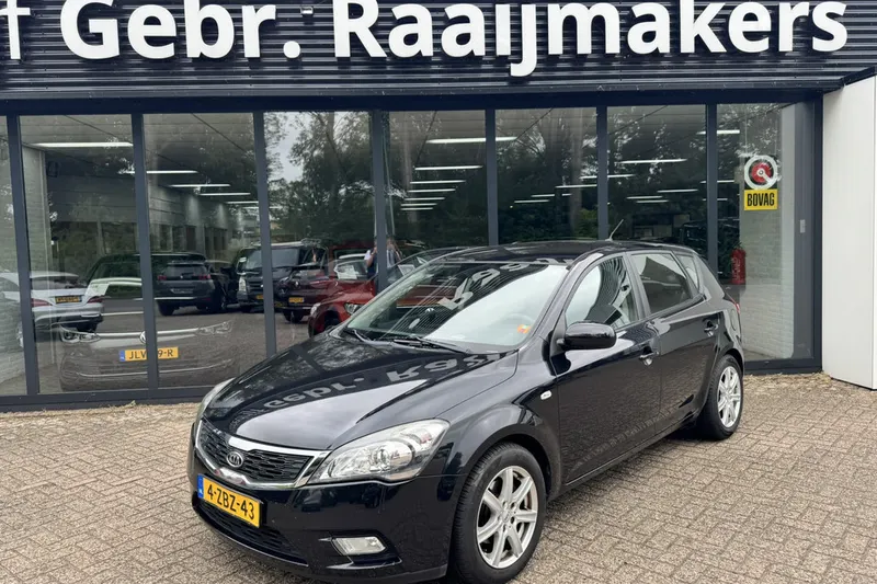 Kia Cee'd (2012)