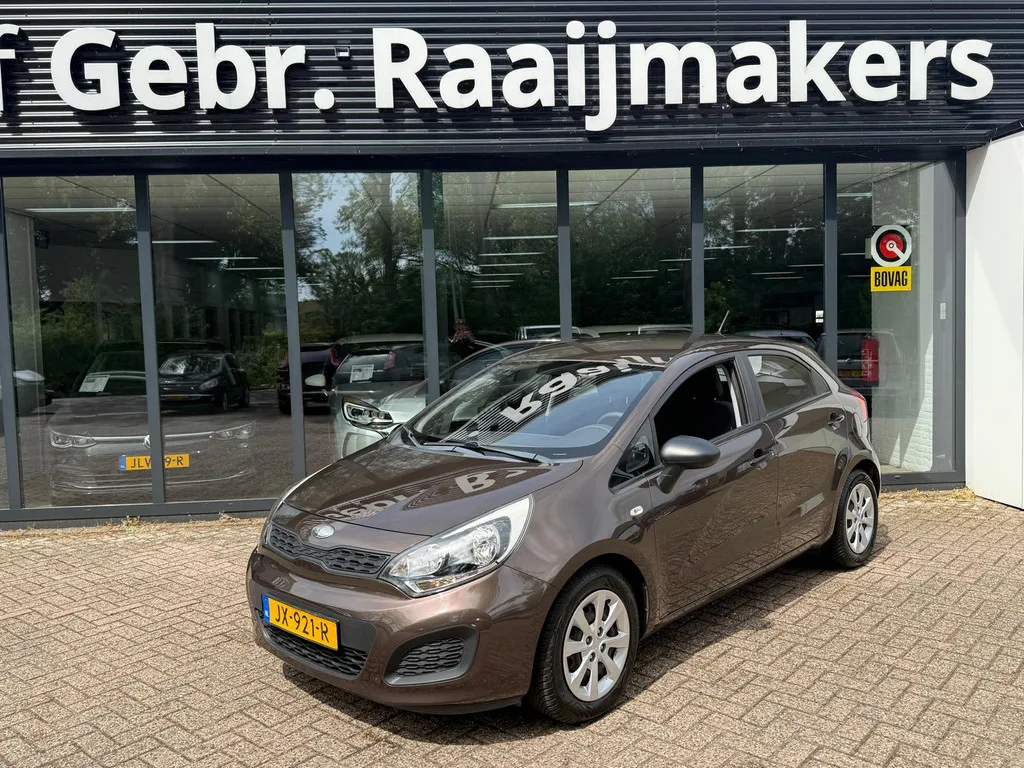Kia Rio (2013) — foto 1