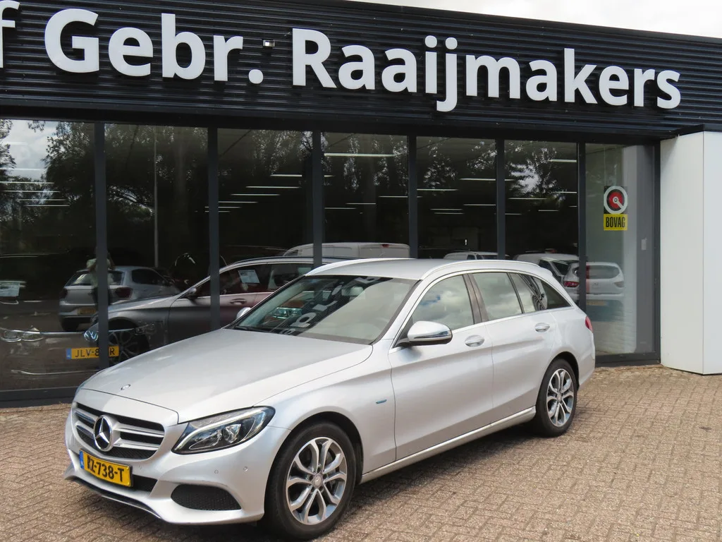 Mercedes-Benz C-Klasse (2016) — foto 1
