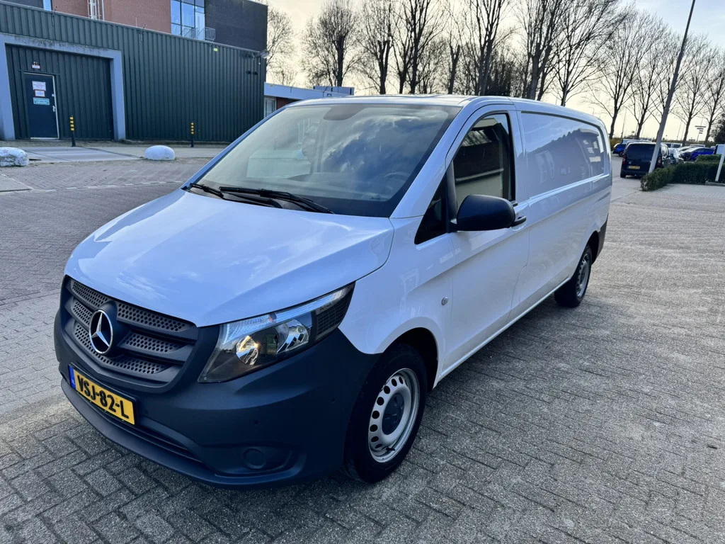Mercedes-Benz Vito (2022) — foto 1