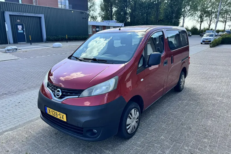 Nissan Evalia (2011)