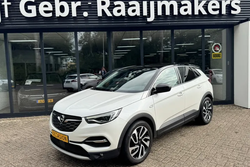 Opel Grandland X (2017)