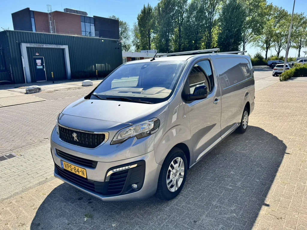 Peugeot Expert (2022) — foto 1