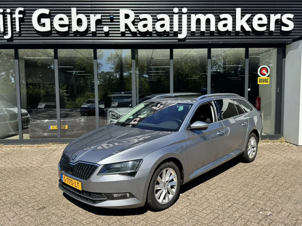 Škoda Superb (2019) — foto 1
