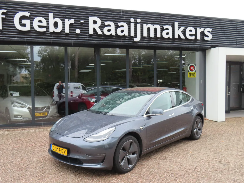 Tesla Model 3 (2019) — foto 1