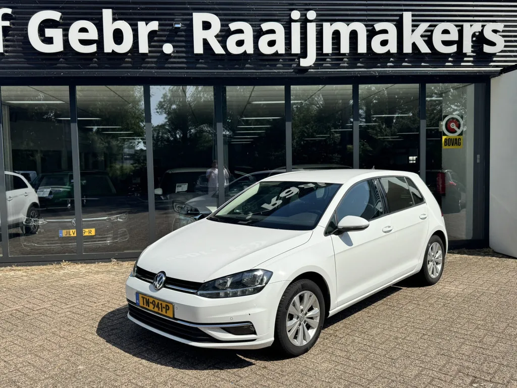 Volkswagen Golf (2018) — foto 1