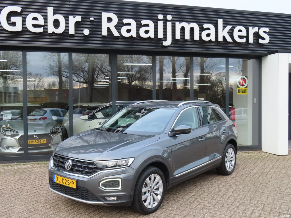 Volkswagen T-Roc (2019) — foto 1