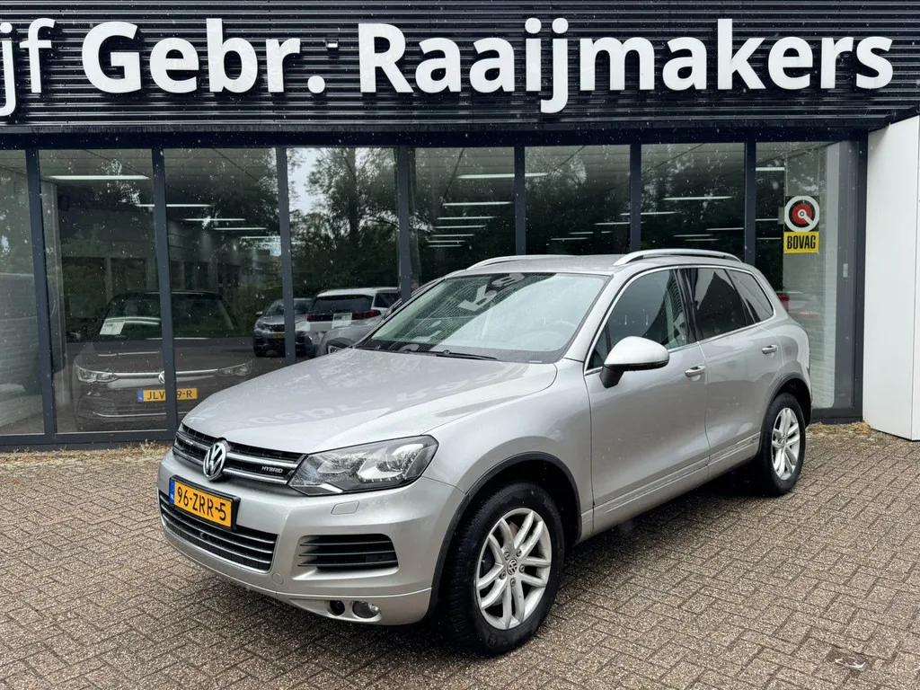 Volkswagen Touareg (2010) — foto 1
