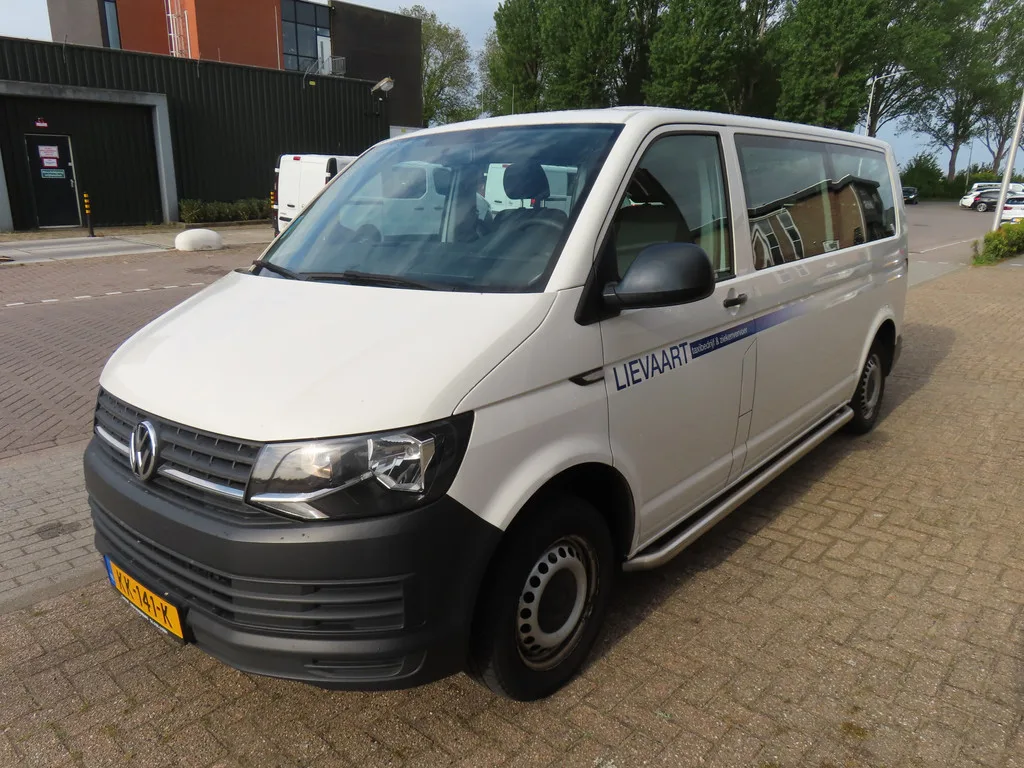 Volkswagen Transporter (2016) — foto 1