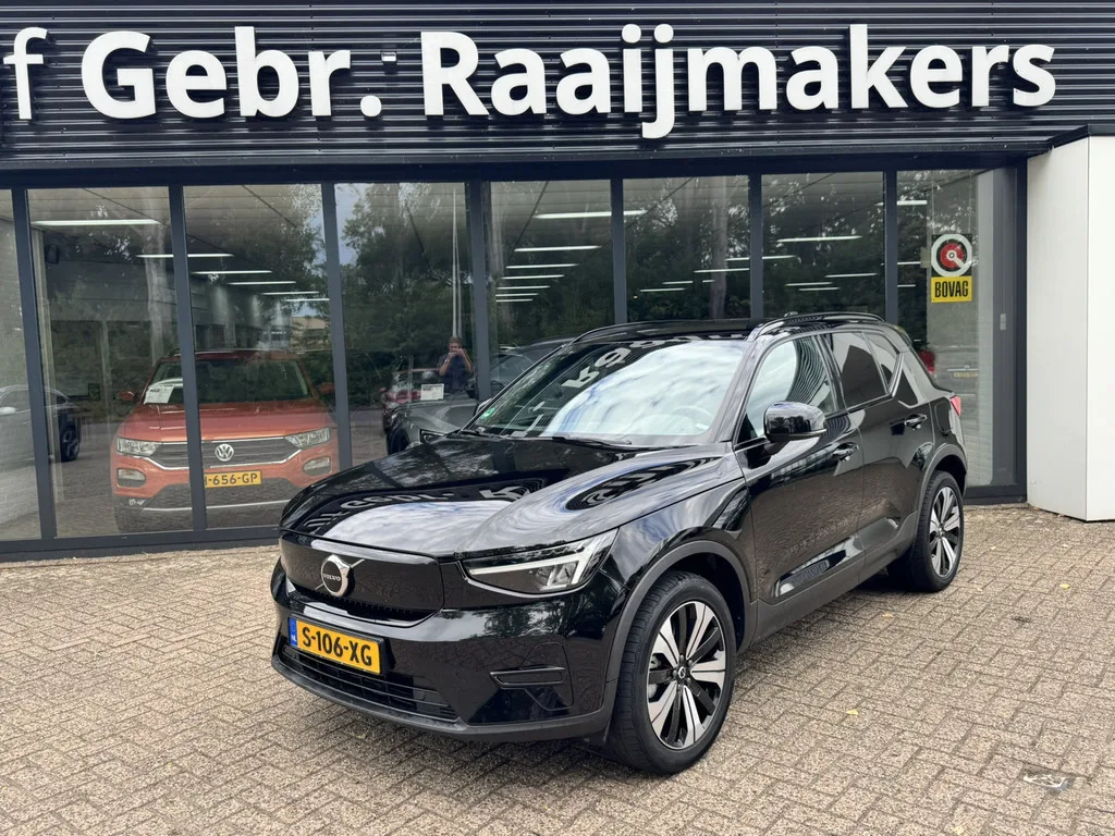 Volvo XC40 (2023) — foto 1