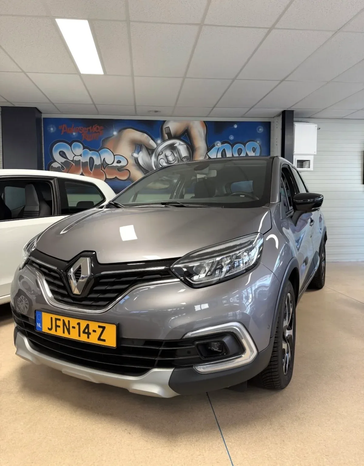 Renault Captur (2017) — foto 1