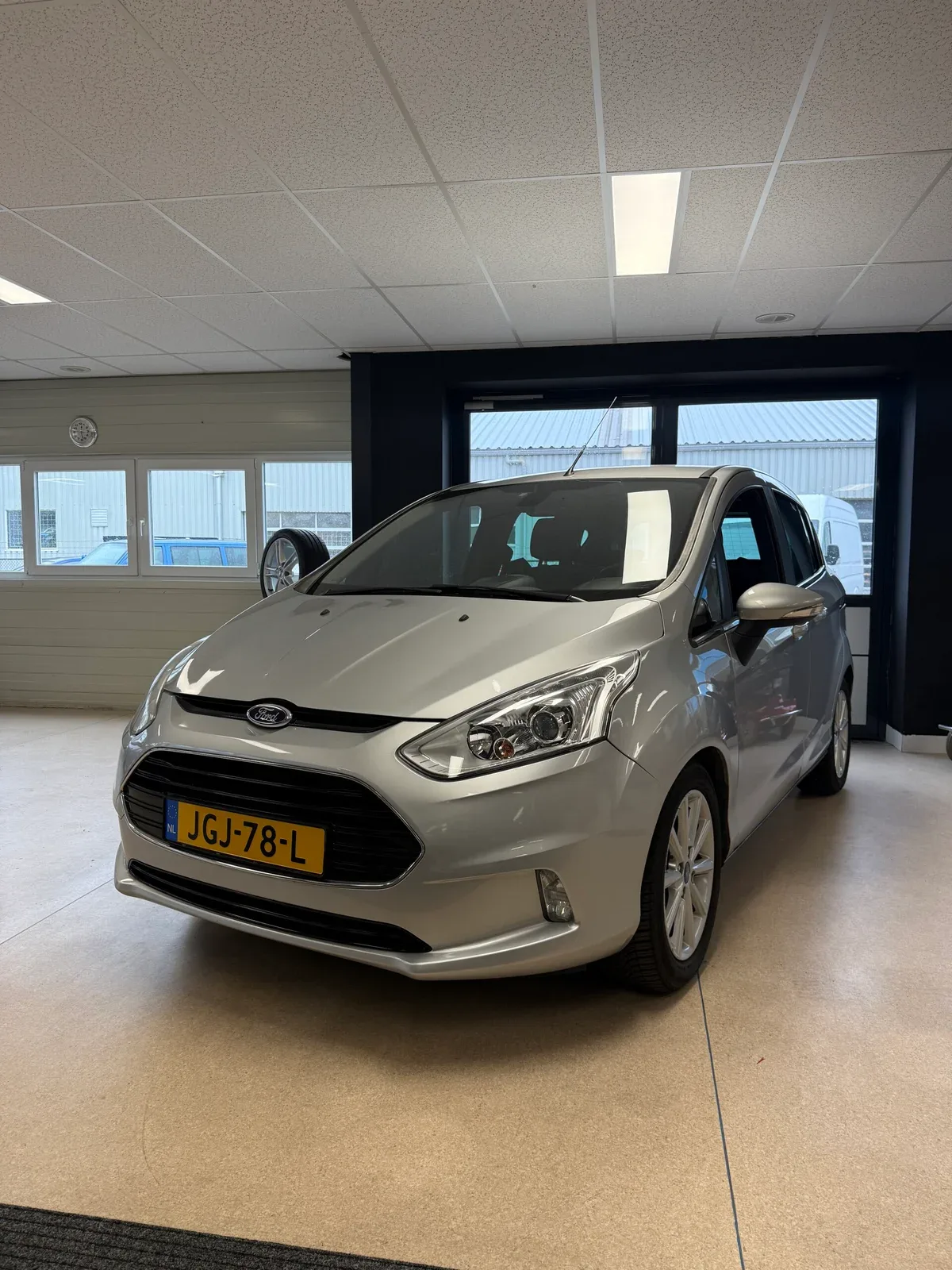 Ford B Max (2014) — foto 1