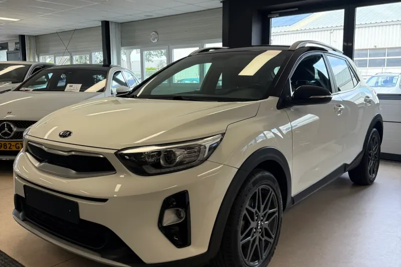 Kia STRONIC (2020)