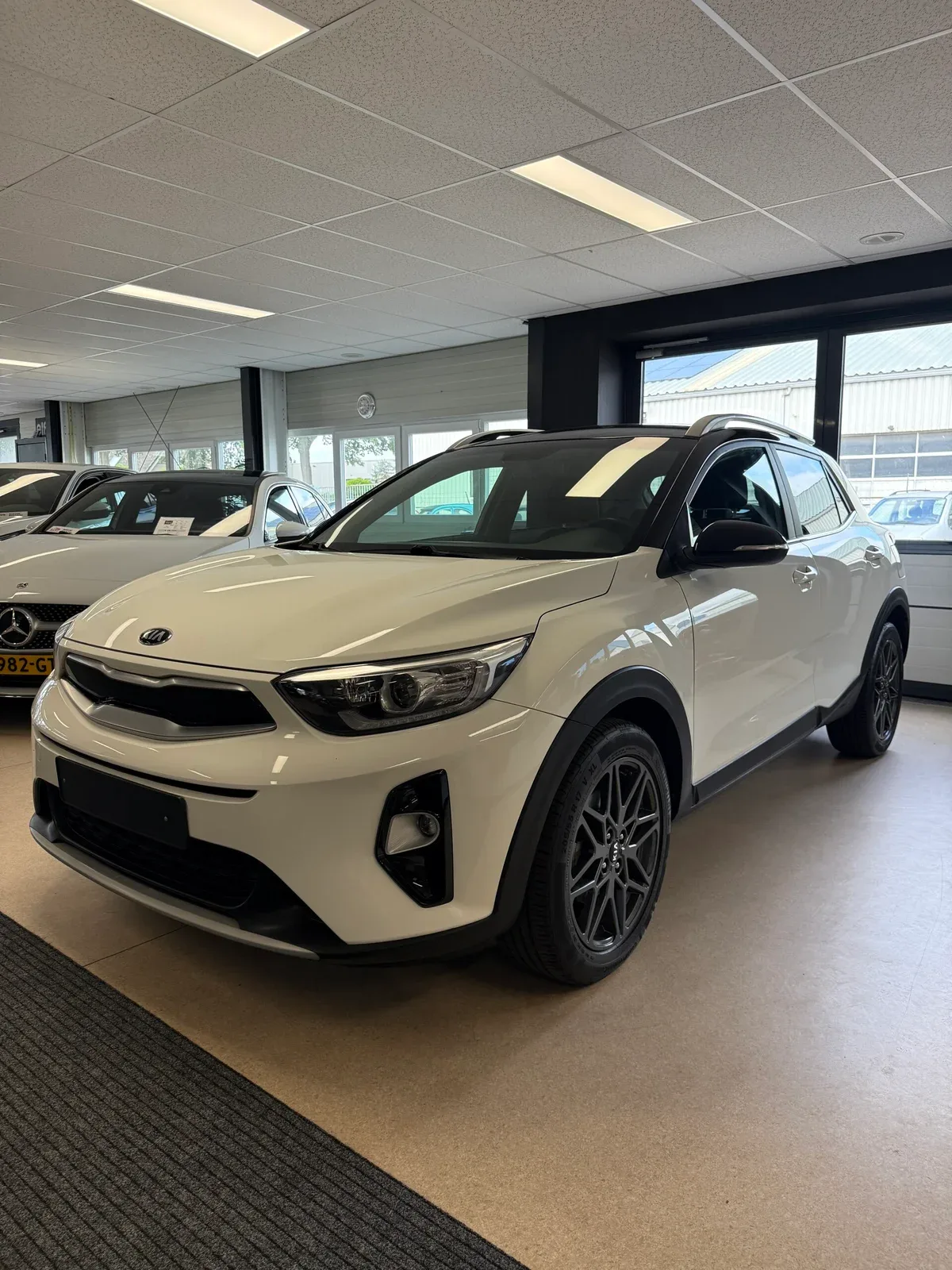 Kia STRONIC (2020) — foto 1