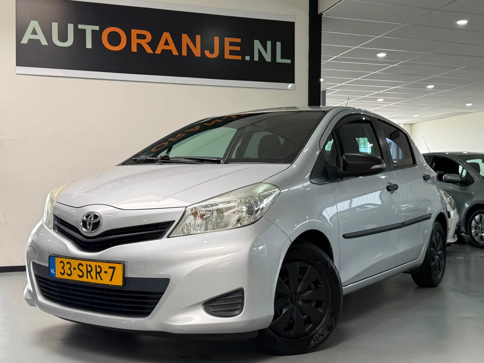 Toyota Yaris (2011) — foto 1