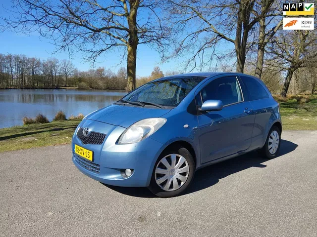 Toyota Yaris (2007) — foto 1