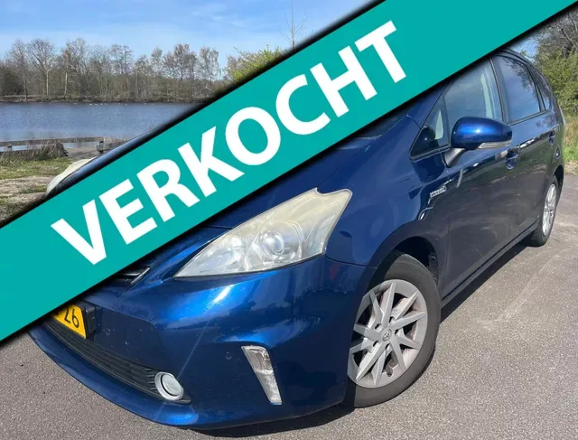 Toyota Prius (2013) — foto 1