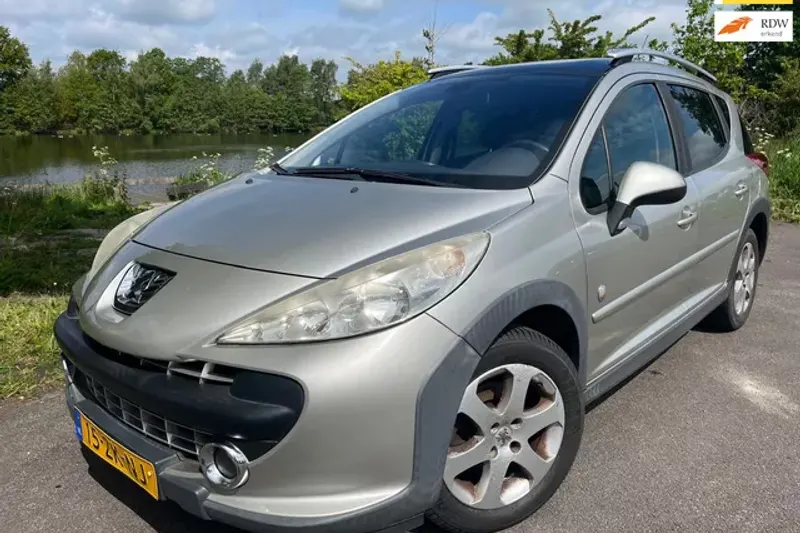 Peugeot 207 (2008)