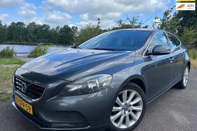 Volvo V40 (2013)