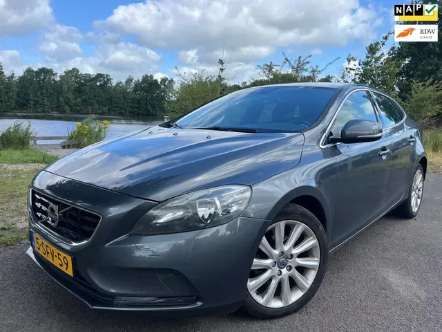 Volvo V40 (2013) — foto 1