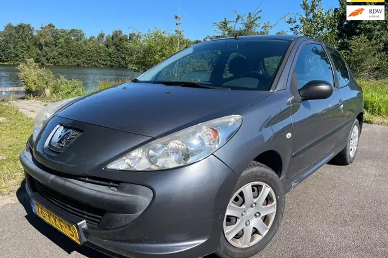 Peugeot 206 (2010)