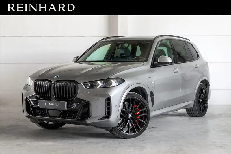 BMW X5 (2023)