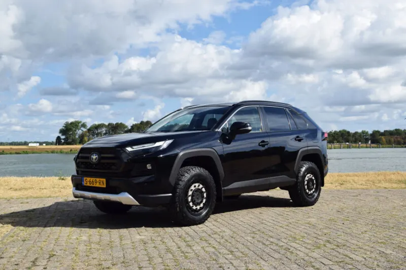 Toyota RAV4 (2022)