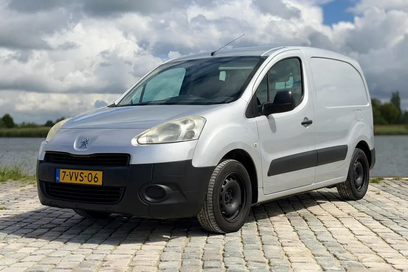 Peugeot Partner (2012)