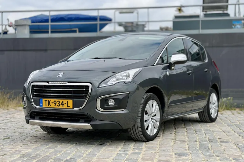 Peugeot 3008 (2015)