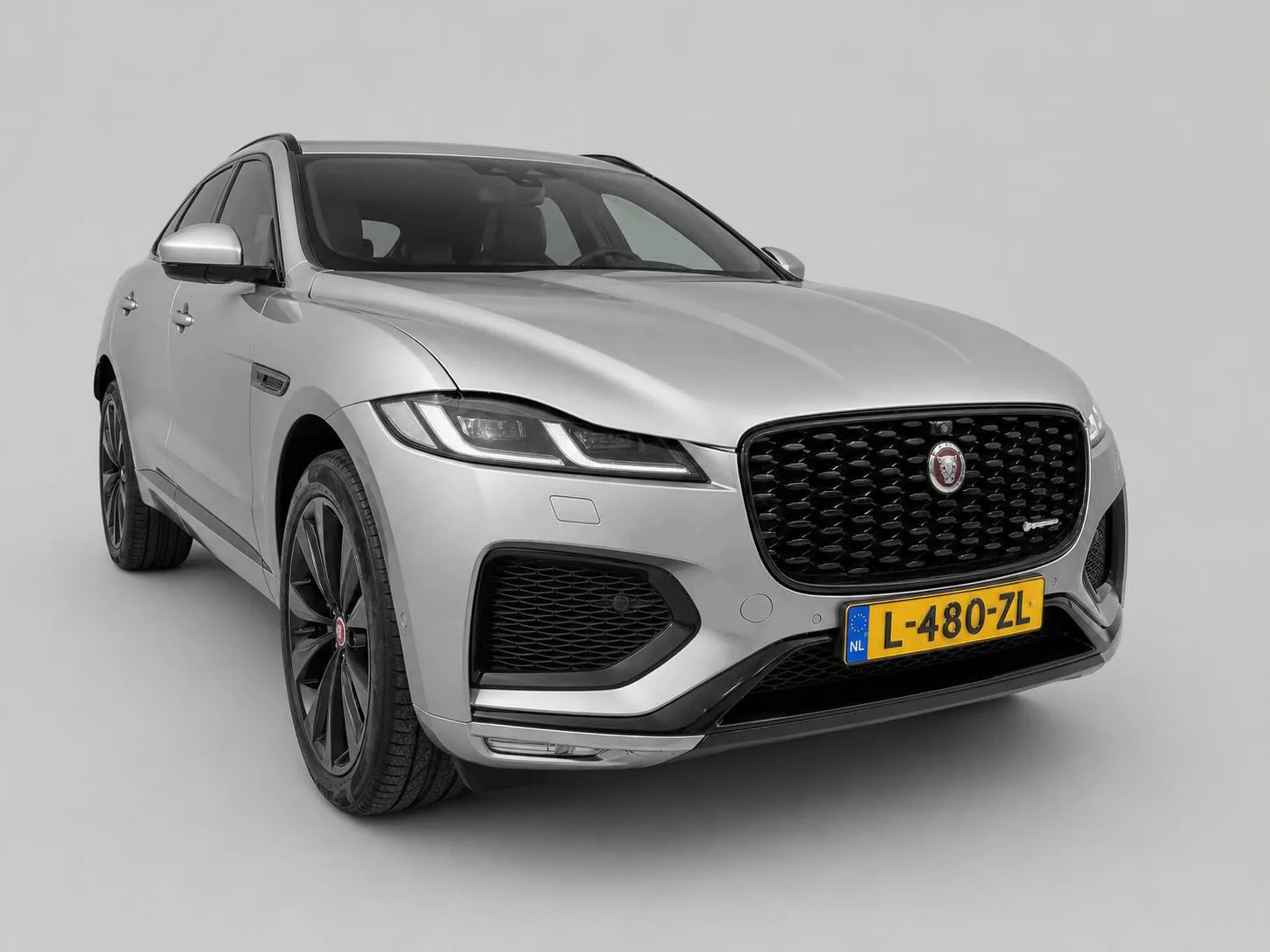 Jaguar F-Pace (2021) — foto 1