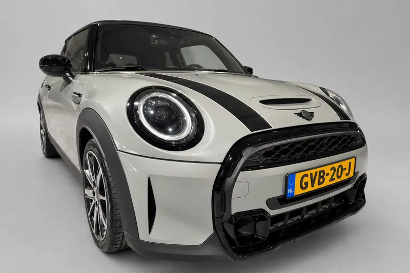 MINI Cooper (2021)