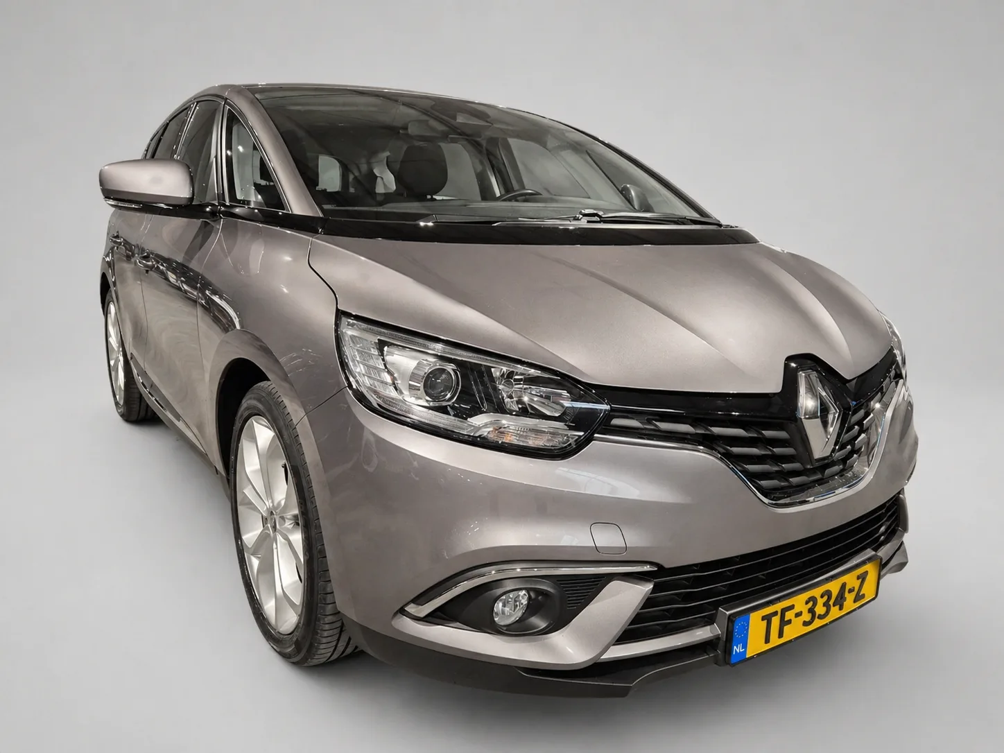 Renault Scénic (2017) — foto 1
