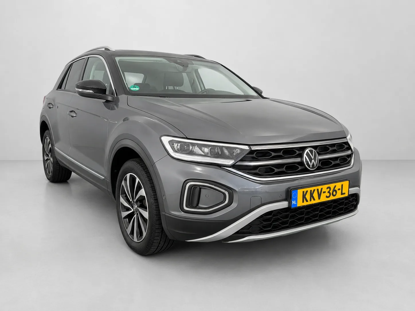 Volkswagen T-Roc (2025) — foto 1