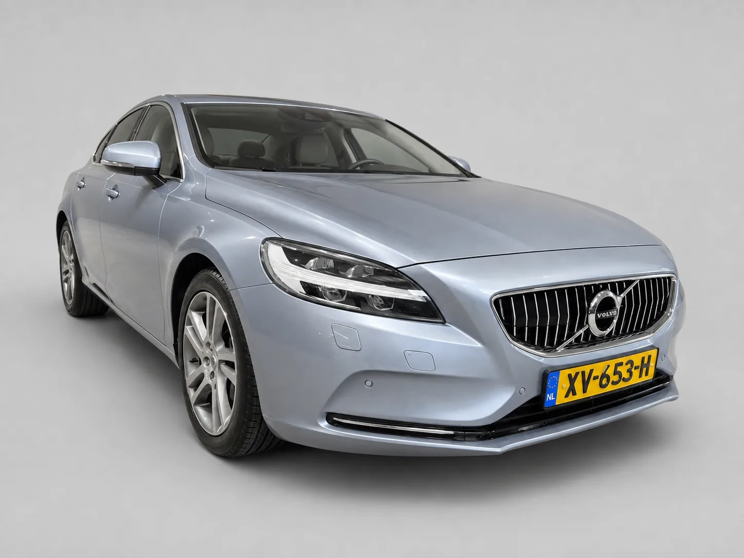 Volvo V40 (2017) — foto 1