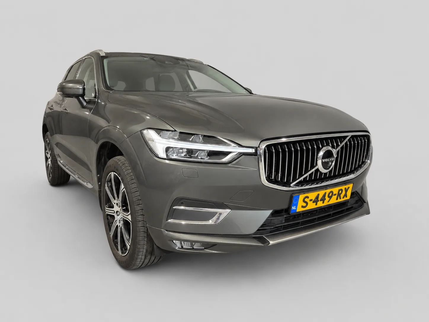 Volvo XC60 (2017) — foto 1