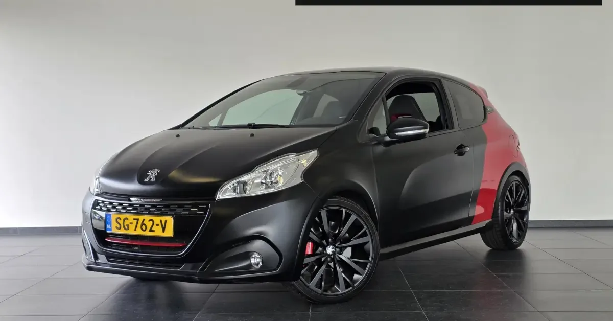 Peugeot 208 (2018) — foto 1